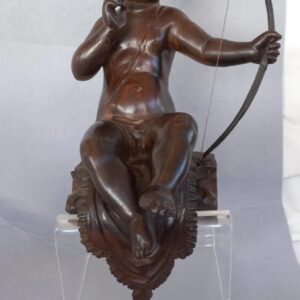 K782 Putto z drewna rzeźbiony Amor