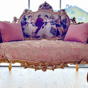 S2884 Różowa barokowa sofa 2-osobowa
