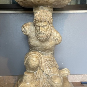 S609 Neoklasycystyczna donica na rzeźbie